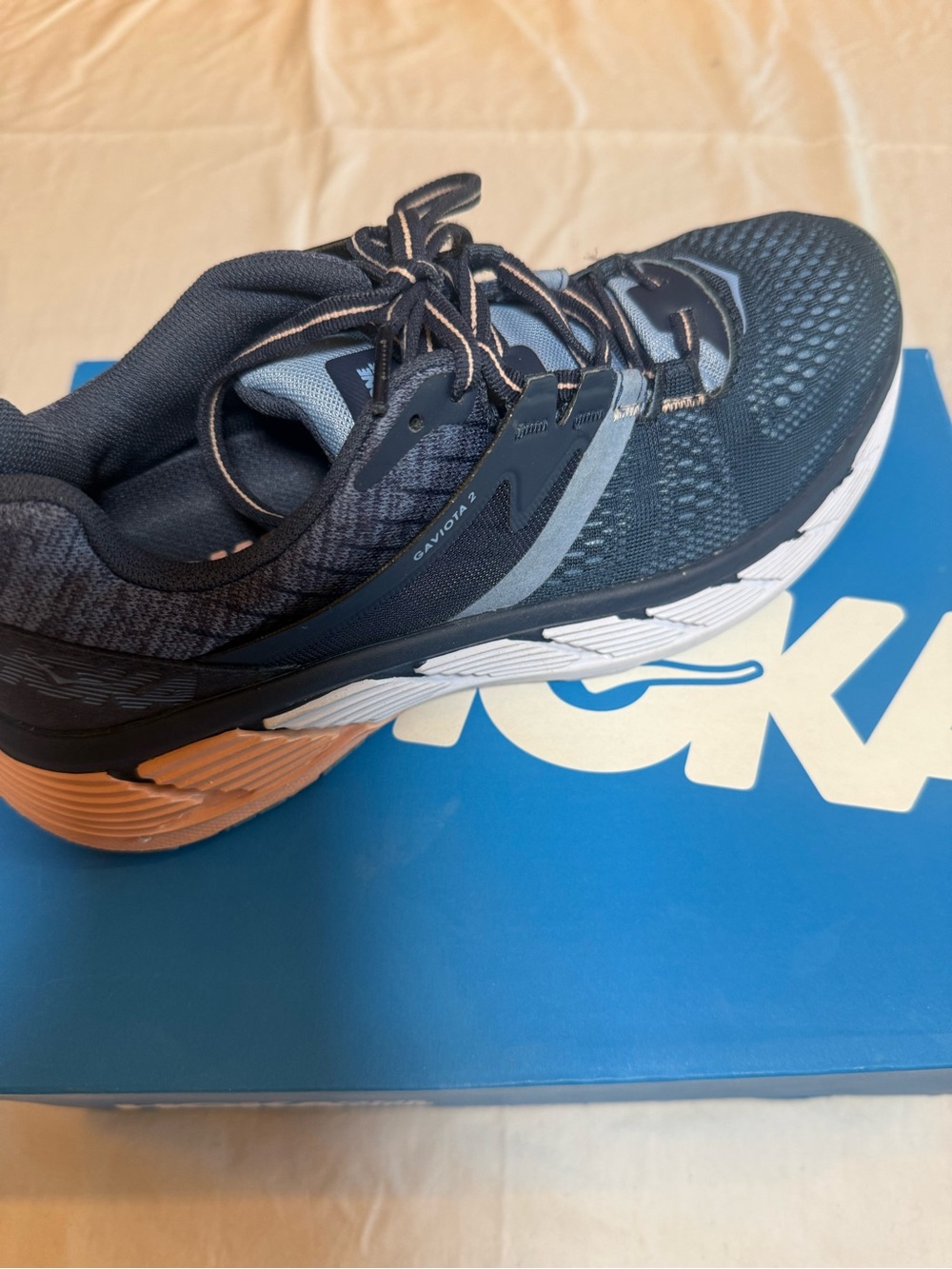 Hoka One Women’s Gaviota 2 Navy Running Shoe -7.5sz